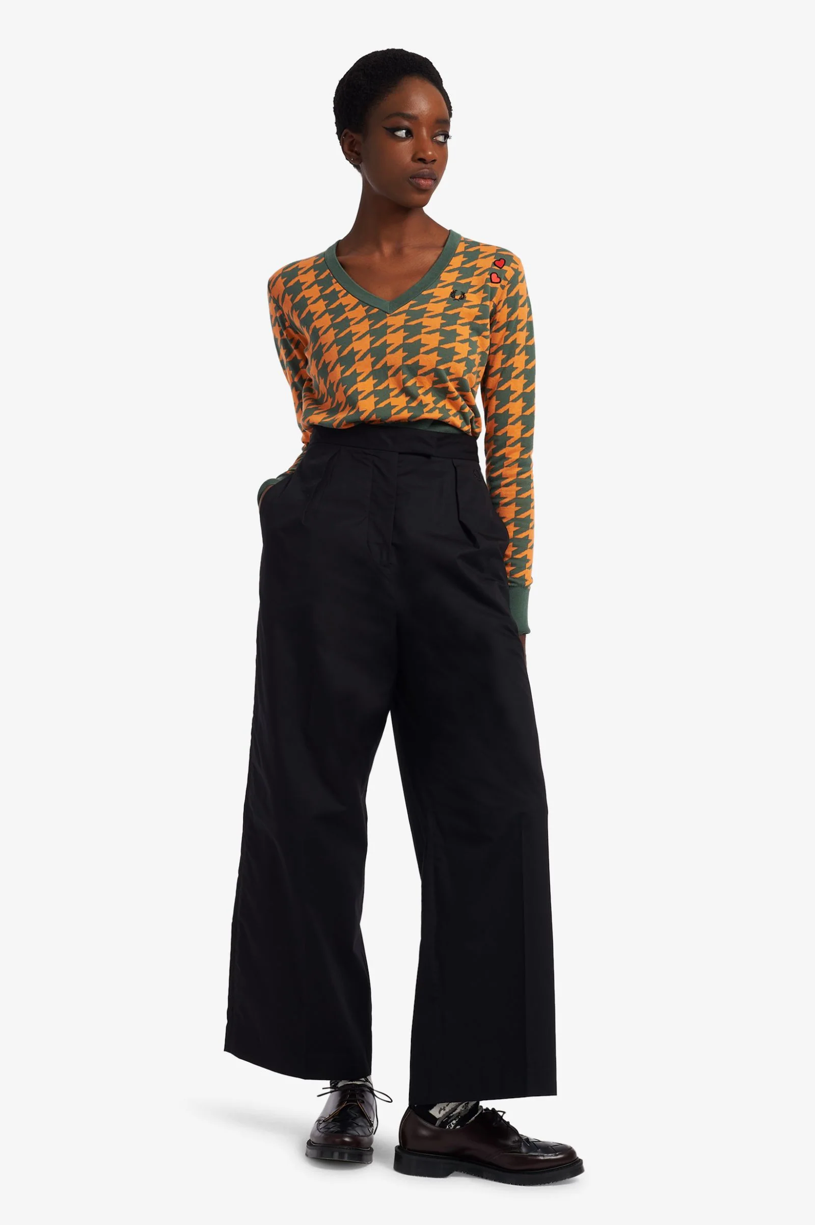 HOUNDSTOOTH V-NECK JUMPER - Image 4