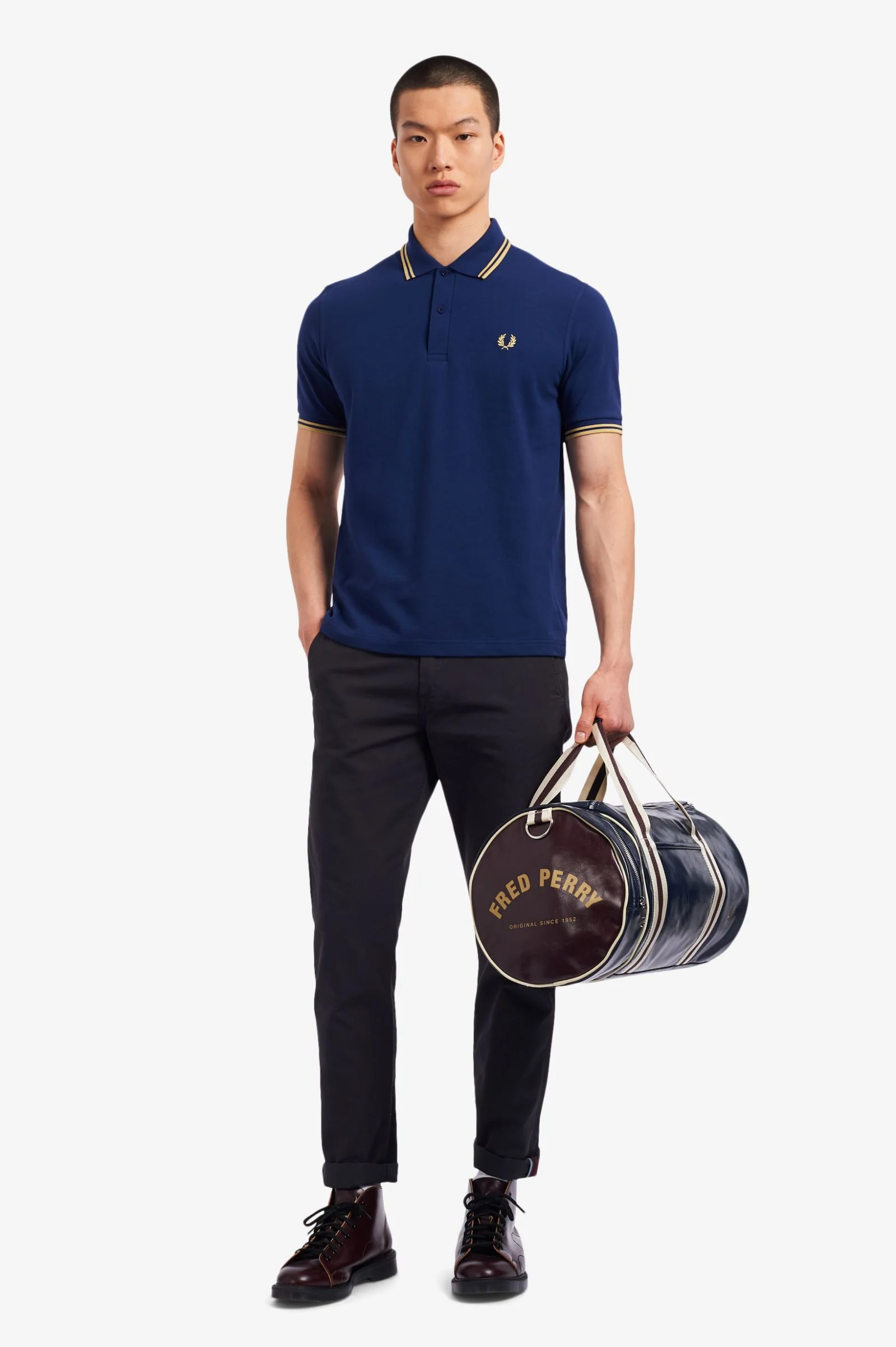 M12 TWIN TIPPED FRED PERRY SHIRT - Image 3